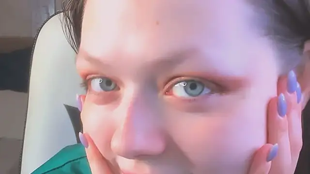 Lunar Lily online show from 11, 4, 2026