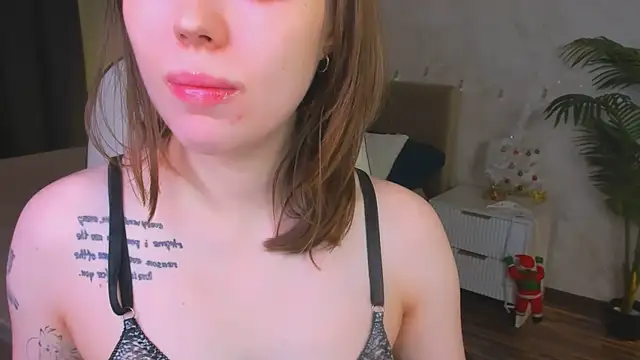 Lunar Lily online show from 23, 12, 2025