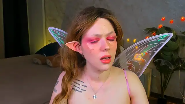 Lunar Lily online show from 28, 10, 2025