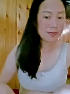 Snapshot of LyyChac chatting on 18, 9, 2025 LyyChac online show from 18, 9, 2025