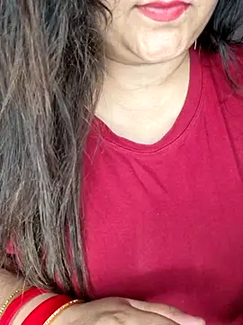 Snapshot of indian-hotmilfs chatting on 22, 4, 2026 indian-hotmilfs online show from 22, 4, 2026