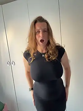 TenderLaGlamor online show from 16, 11, 2025