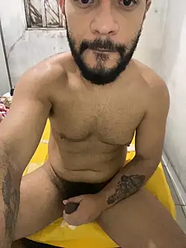 Snapshot of spiderfindom chatting on 10, 9, 2025 spiderfindom online show from 10, 9, 2025