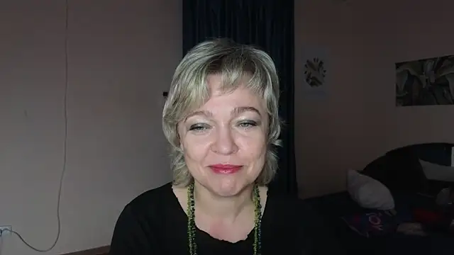 Snapshot of Rosette_Pricky chatting on 14, 11, 2025 Rosette Pricky online show from 14, 11, 2025