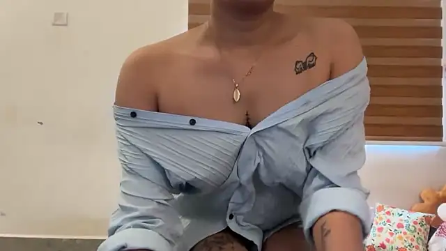 LucytheDevilQueen online show from 16, 12, 2025