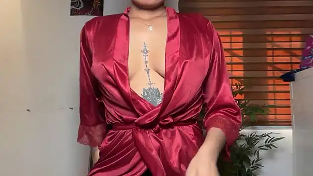 LucytheDevilQueen online show from 6, 7, 2026