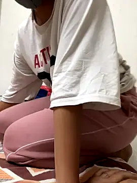 Snapshot of choleorbhature chatting on 3, 11, 2025 choleorbhature online show from 3, 11, 2025