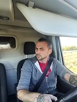 papichulo0099 online show from 5, 11, 2025