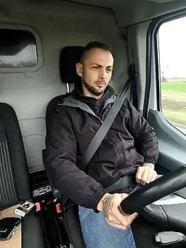 papichulo0099 online show from 17, 11, 2025