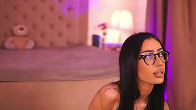 ChloeObril online show from 23, 12, 2025