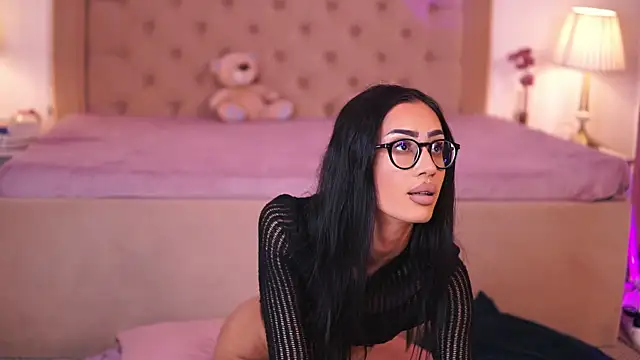 ChloeObril online show from 3, 12, 2025