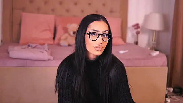 ChloeObril online show from 28, 11, 2025