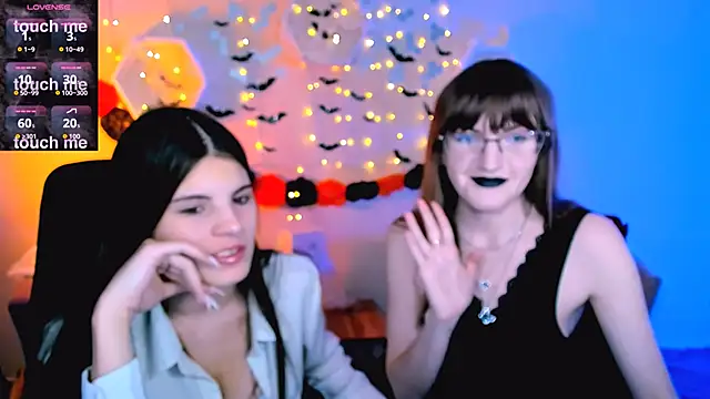 lizzie boom online show from 26, 10, 2025