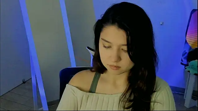 Sandra Curly online show from 26, 11, 2025