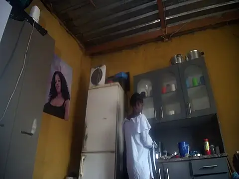 Caramelchick01 online show from 3, 11, 2025