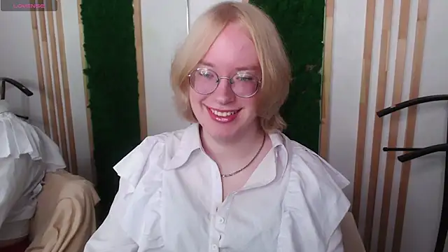 Amanda Butlerr online show from 9, 7, 2026