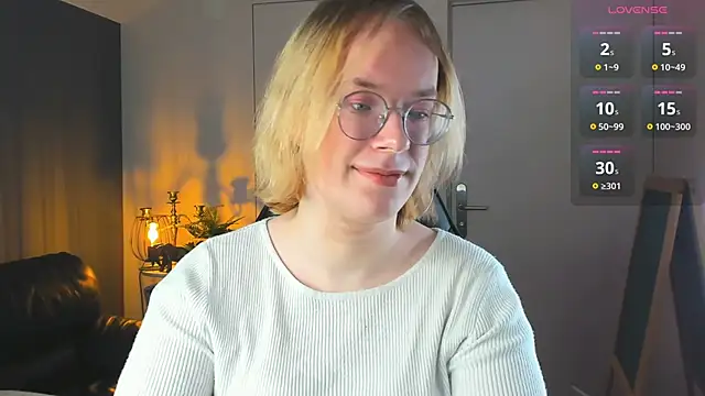 Amanda Butlerr online show from 6, 11, 2025