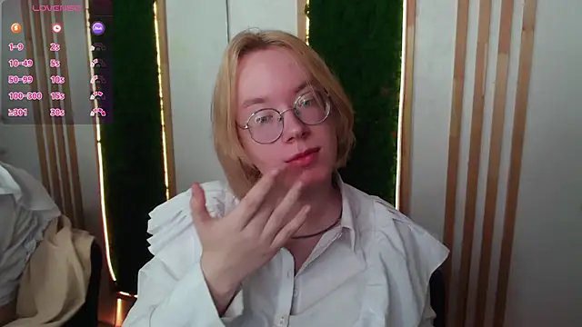 Amanda Butlerr online show from 27, 6, 2026