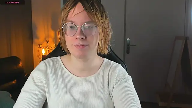 Snapshot of Amanda_Butlerr chatting on 4, 10, 2025 Amanda Butlerr online show from 4, 10, 2025