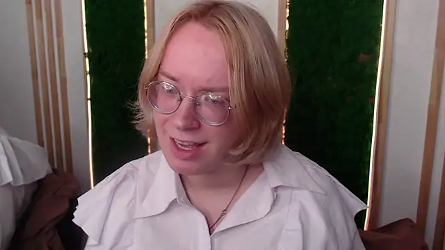 Amanda Butlerr online show from 18, 6, 2026