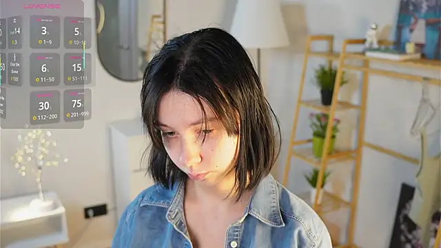 SuzanneHowse online show from 1, 11, 2025