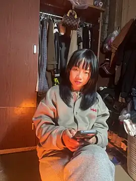 AAANINE22 online show from 18, 10, 2025