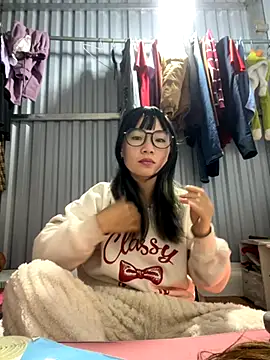 AAANINE22 online show from 19, 11, 2025