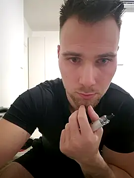 Snapshot of mrlyuis chatting on 30, 11, 2025 mrlyuis online show from 30, 11, 2025