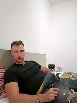 Snapshot of mrlyuis chatting on 16, 9, 2025 mrlyuis online show from 16, 9, 2025