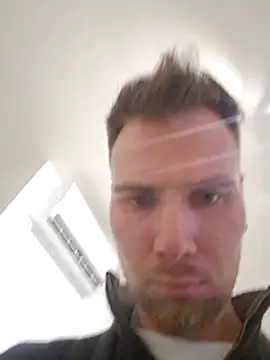 Snapshot of mrlyuis chatting on 18, 11, 2025 mrlyuis online show from 18, 11, 2025