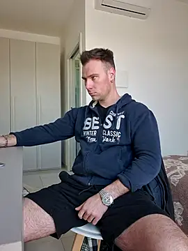 mrlyuis online show from 22, 4, 2026