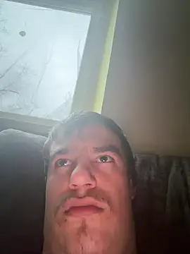 pussyhunter323557 online show from 10, 4, 2026