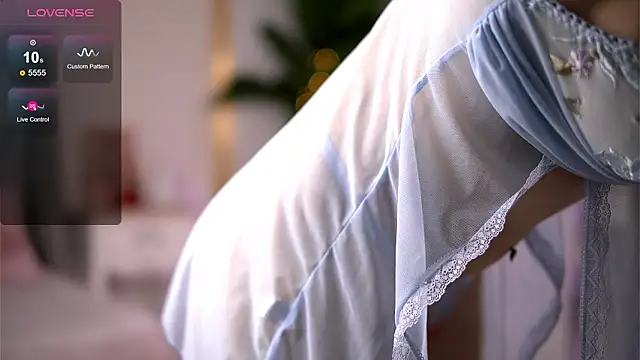 RebeccaRese online show from 18, 3, 2026