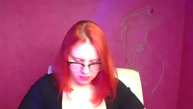 ScarletVixen  online show from 10, 9, 2025
