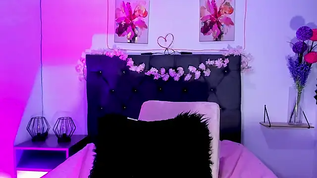 SagiraBelle online show from 18, 4, 2026