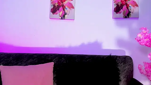 SagiraBelle online show from 21, 4, 2026