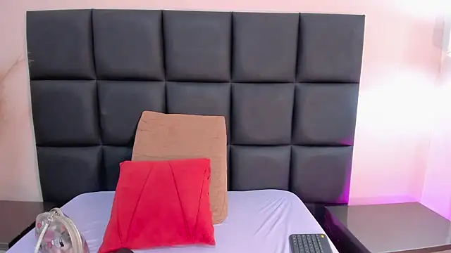 SagiraBelle online show from 1, 11, 2025