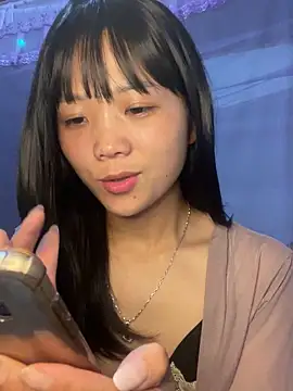 Snapshot of thaoyeuuu chatting on 9, 9, 2025 thaoyeuuu online show from 9, 9, 2025