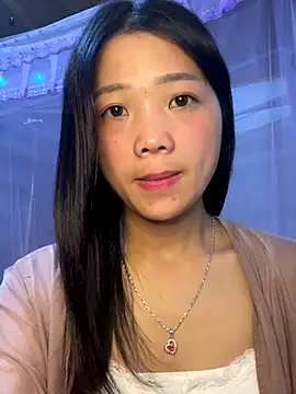 Snapshot of thaoyeuuu chatting on 12, 9, 2025 thaoyeuuu online show from 12, 9, 2025