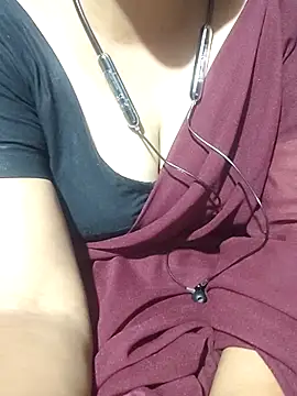 Snapshot of telugu-juliet chatting on 9, 4, 2026 telugu-juliet online show from 9, 4, 2026