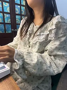 Snapshot of bunny_b4nny chatting on 25, 11, 2025 bunny b4nny online show from 25, 11, 2025