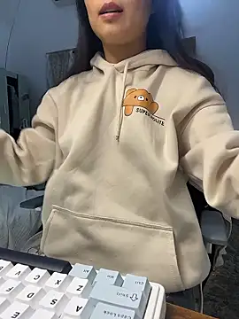 Snapshot of bunny_b4nny chatting on 15, 1, 2026 bunny b4nny online show from 15, 1, 2026