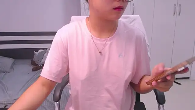 Snapshot of bunny_b4nny chatting on 9, 10, 2025 bunny b4nny online show from 9, 10, 2025