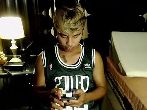 AsianHorseCockOwen online show from 13, 1, 2026