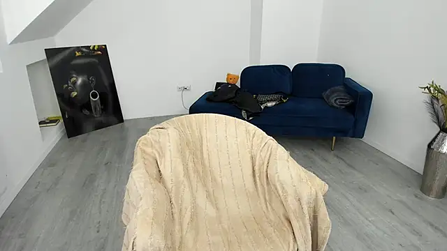 Helen Sinn online show from 26, 9, 2025