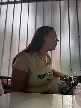 Snapshot of TessaCooper1 chatting on 25, 6, 2026 TessaCooper1 online show from 25, 6, 2026