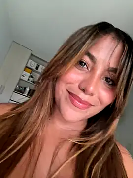 Snapshot of MegannHills chatting on 18, 9, 2025 MegannHills online show from 18, 9, 2025