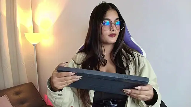 Abby Raschell online show from 28, 2, 2026