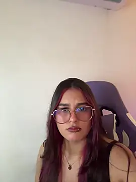 Snapshot of Abby_Raschell chatting on 9, 7, 2026 Abby Raschell online show from 9, 7, 2026