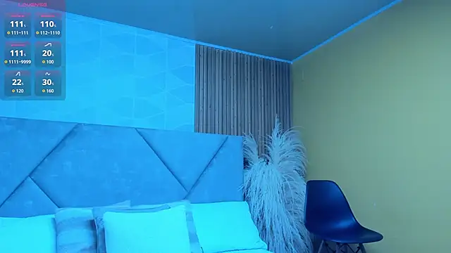 Snapshot of Brunnette_Sensation chatting on 8, 11, 2025 Brunnette Sensation online show from 8, 11, 2025